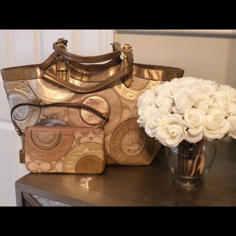 Beautiful Coach tote bag